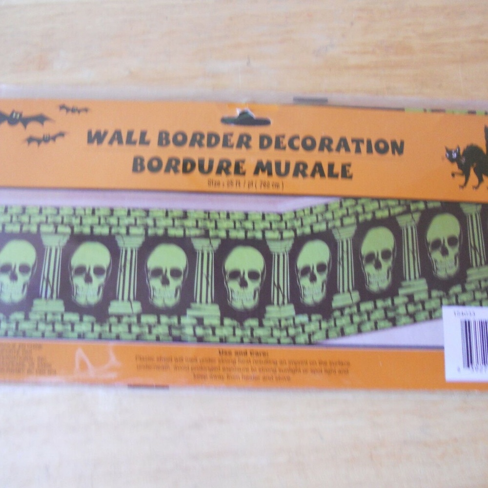 New Wall Border Decoration 25 foot Skulls Skeleton